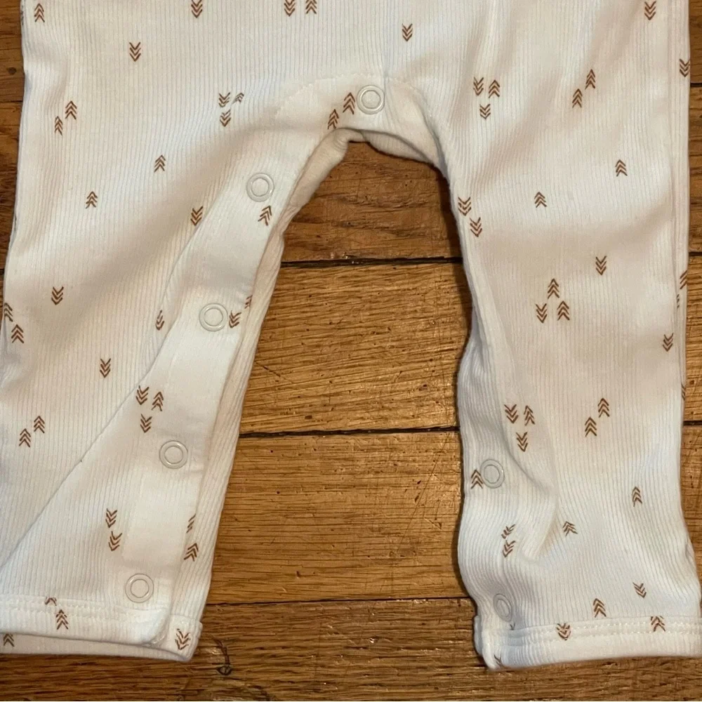 Carter's Sleeveless Bodysuit with Cute Print